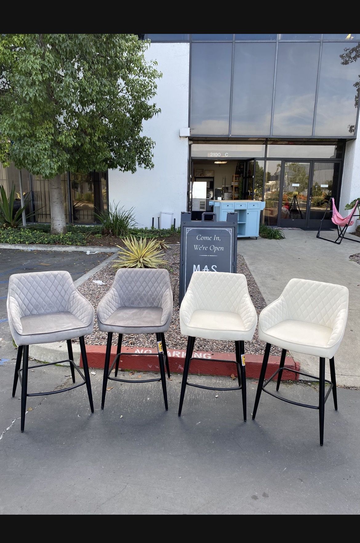 ONSALE!! $85.00 for 2!!! New Set In Box Velvet Fabric 26" Kitchen Counter Height Bar Stools (White or Grey)