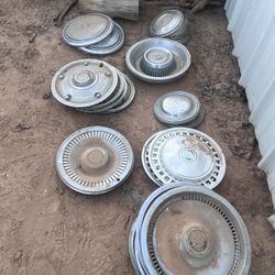 Vintage Hubcaps Cadillac Ford Chevy Lincoln Chrysler Buick