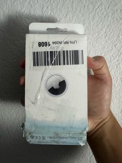 Apple AirTags four pack open box/damaged box, but AirTags are new