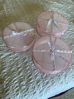 Brand New Light Pink Storage Basket With Lids 