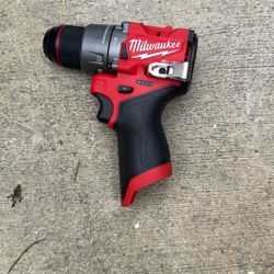 Milwaukee M12 Hammer Drill 