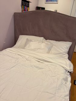 Beautiful bed frame for sale