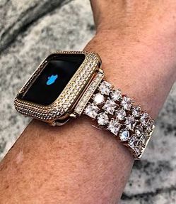 Apple watch series 8