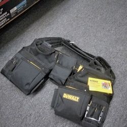 DEWALT 16 - POCKET DELUXE CARPENTER'S COMBO APRON 