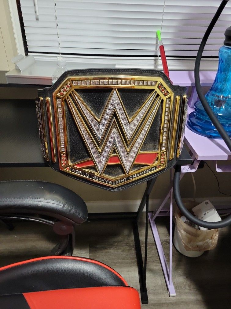 WWE Commemorative Championship. Signed.