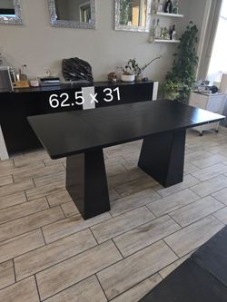 Dinning table