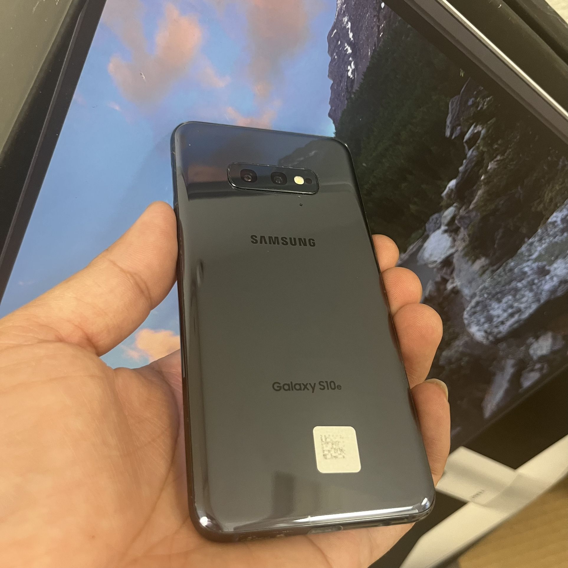 Samsung Galaxy S10e 128gb Unlocked
