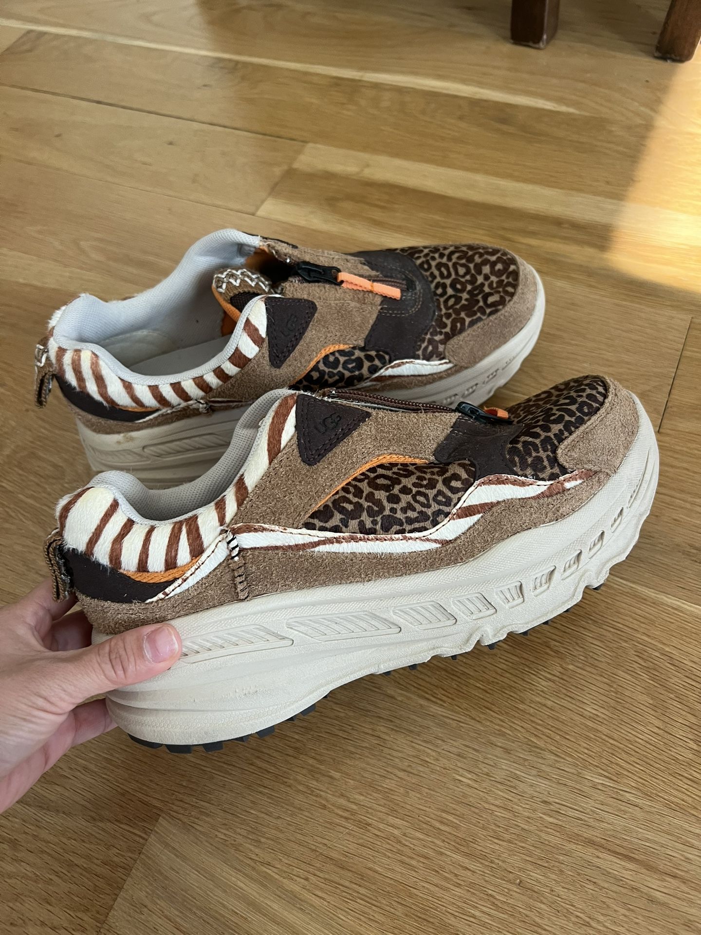 Uggs Shoes Size 9.5 Women