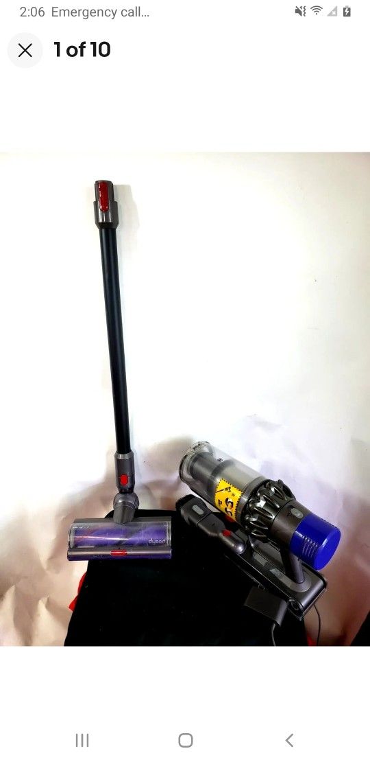 Dyson Cyclone V10 Bagless Vacuum Cleanerr- BLK Wand Head W/ Charger & Attachmnts

