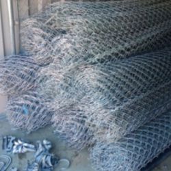 6 Ft Tall And 50 Ft Long Each Roll 