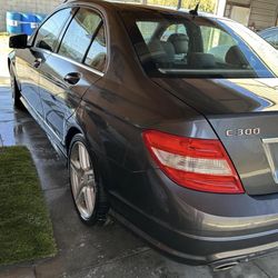 2010 Mercedes-Benz C-Class