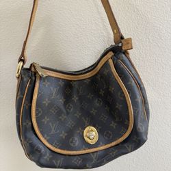 Louis Vuitton Tulum PM Bag