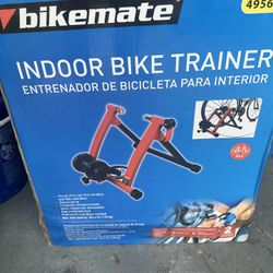 INDOOR BIKE TRAINER
