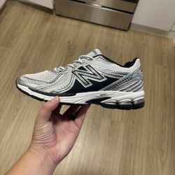 New Balance 860 Silver 