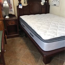 Complete Queen Bedroom Set