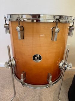 In Upland 91784. Sonor Force 3007 maple 14x14” floor tom drum lacquer finish Evan’s heads $80 cash in Upland 91784