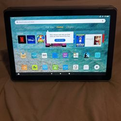 Amazon Fire 10 Tablet 