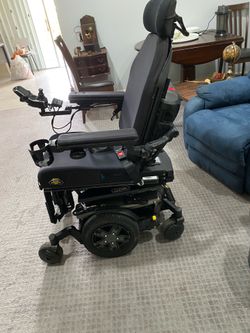 Quantum Q6 Edge 3 I-level power wheelchair