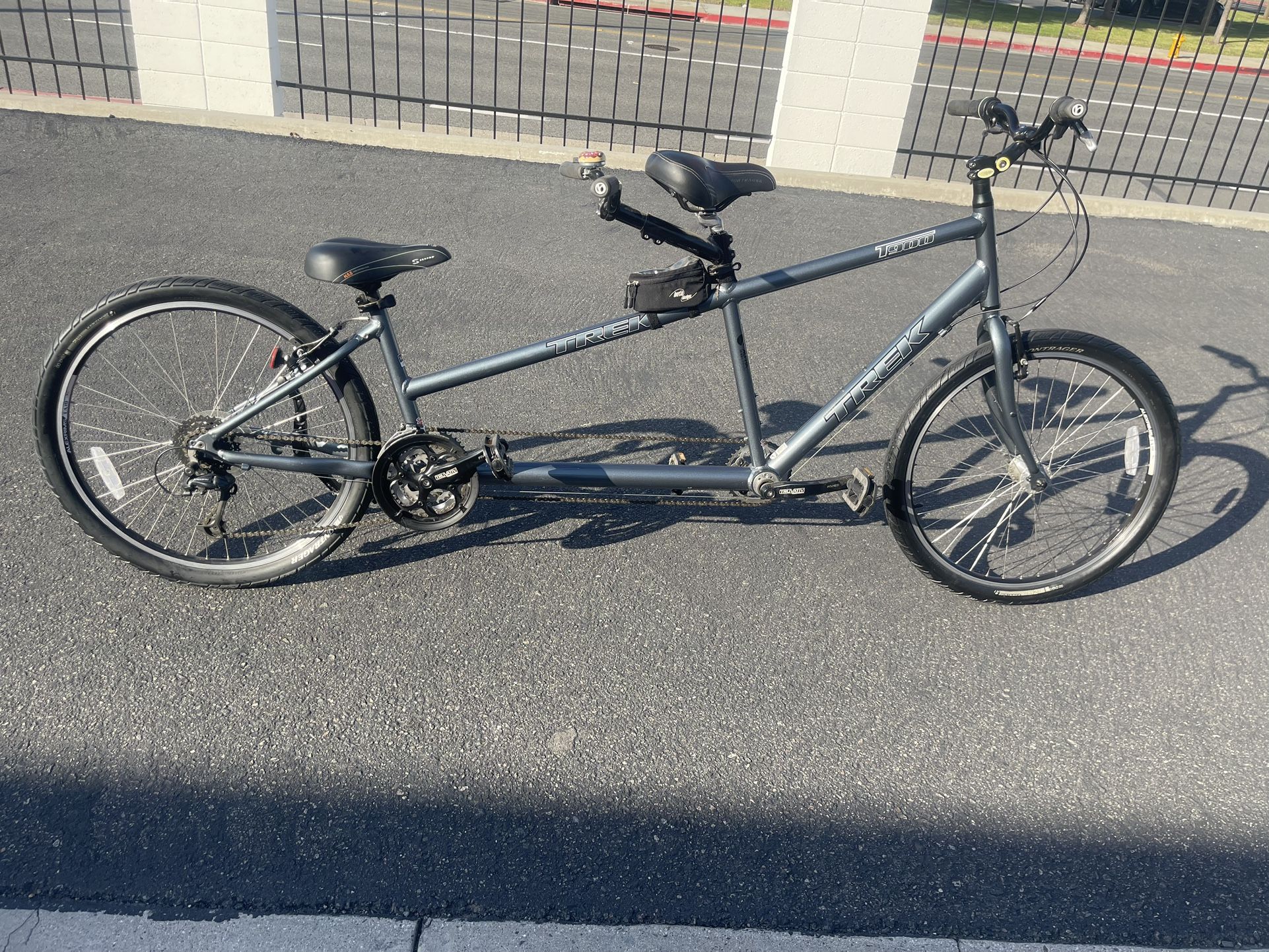 TREK T900 TANDEM BIKE(!!!EXCELLENT CONDITION) 2 SEATER BIKE 