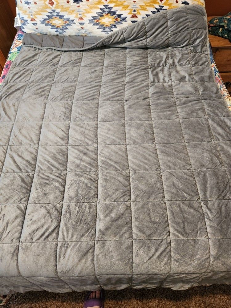 48x72in Grey Weighted Blanket