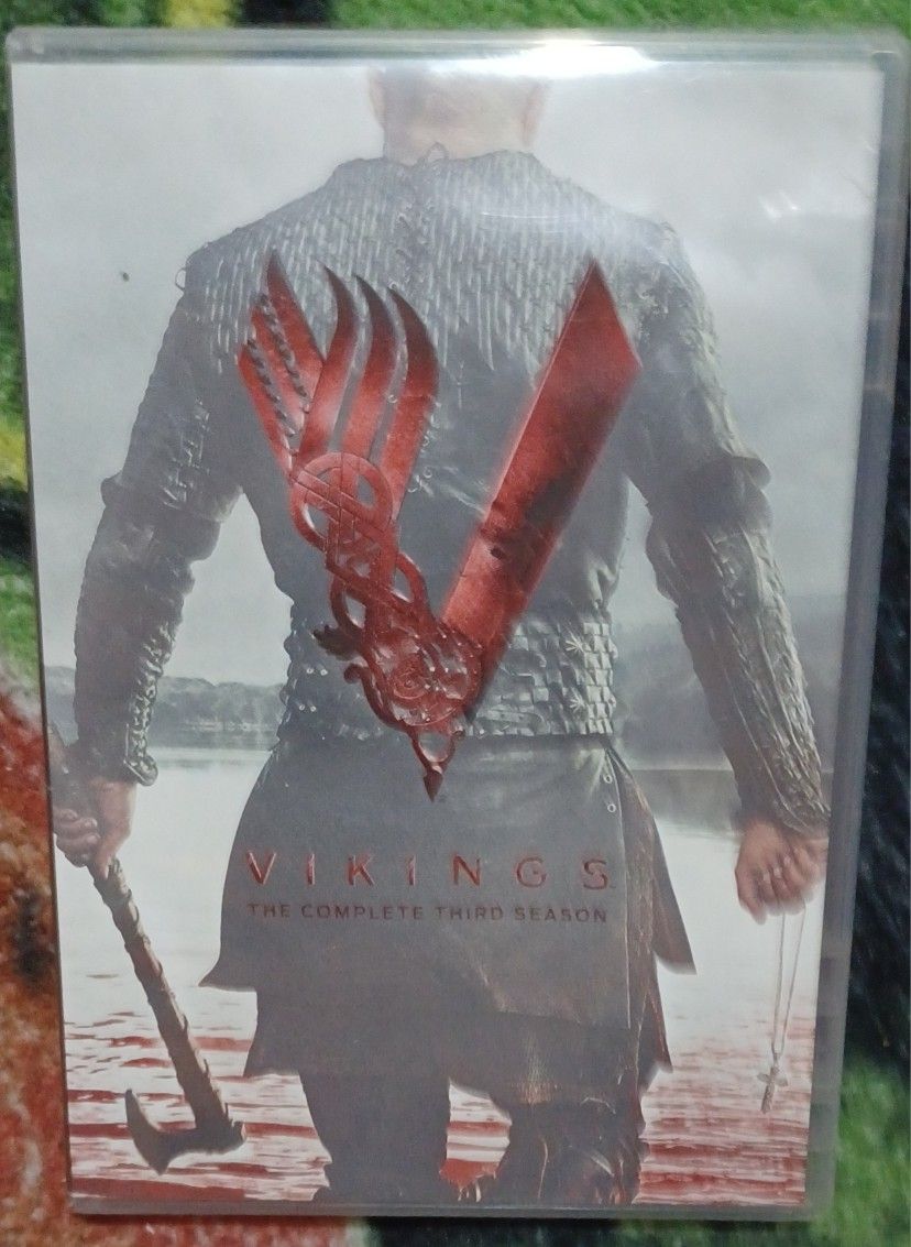 Vikings Season 3 Complete 3 Disc Set Ragnar Rollo Fight King Warrior