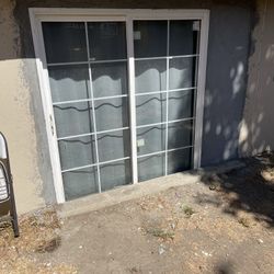 Sliding Door