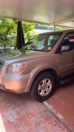 SUV