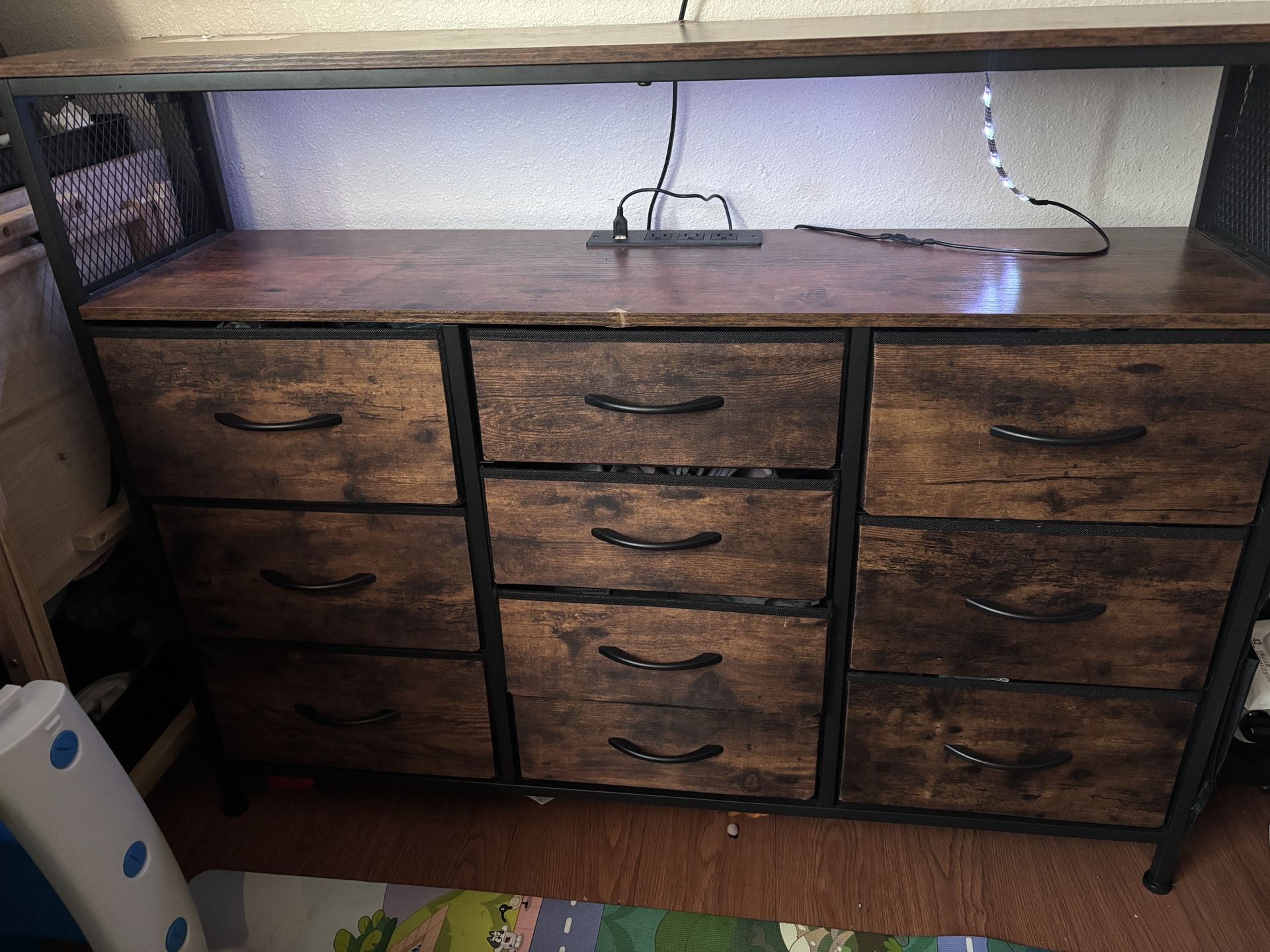 EnHomee Dresser TV Stand with 10 Drawers for 55" TV Stand for Bedroom with LED Lights & Power Outlets Wide Dresser with Shelves & Side Pockets Sturdy 