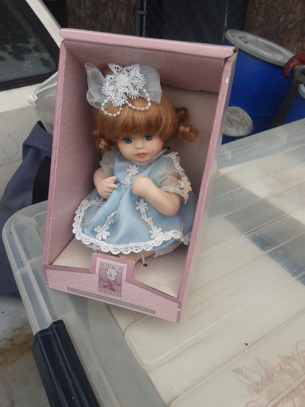 Vintage Collectable  Doll
