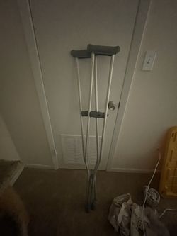 Adult Crutches