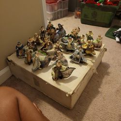 Thomas Kinkade Victorian Santa Ornaments (20)