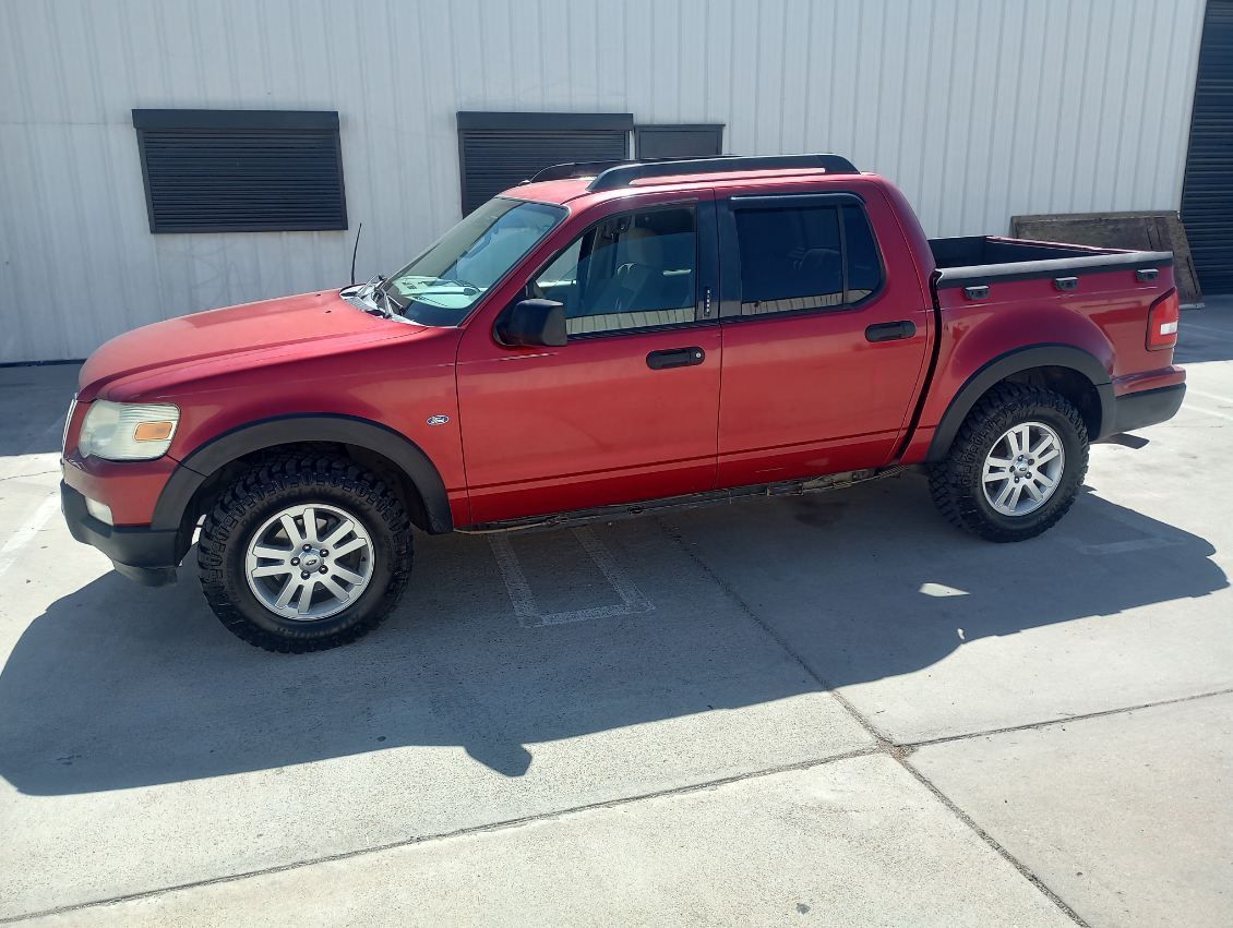 Ford Explorer Truck