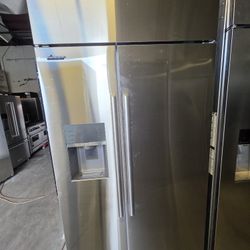 42" DACOR BUILT IN STAINLESS STEEL REFRIGERATOR 