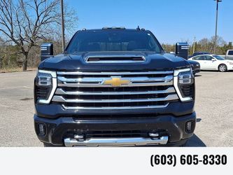 Chevrolet Silverado 3500HD High Country 4WD Crew Cab – 6.6L V8