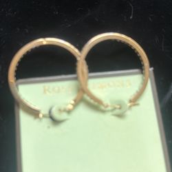14 kt yellow gold hoops