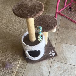 Small Cat Scratching Post 