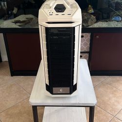 PC Case-Cooler Master CM Storm Stryker 