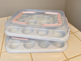 2 Cupcake & Muffin Pans with Carrying Lids