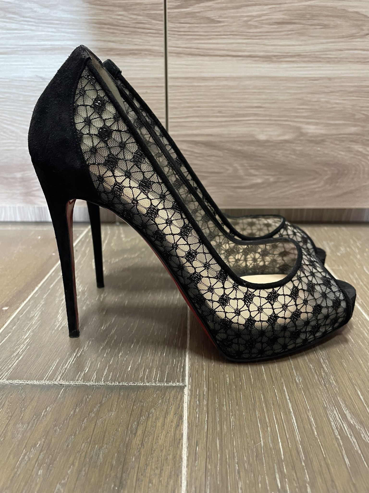 Christian Louboutin Size 7