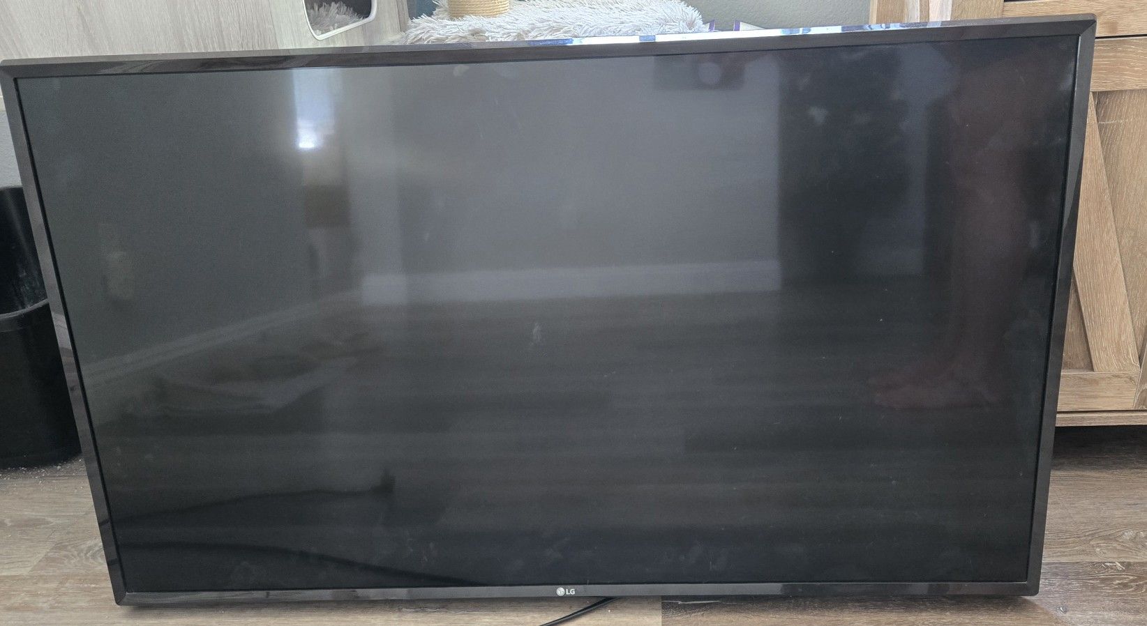 43 Inch Smart TV