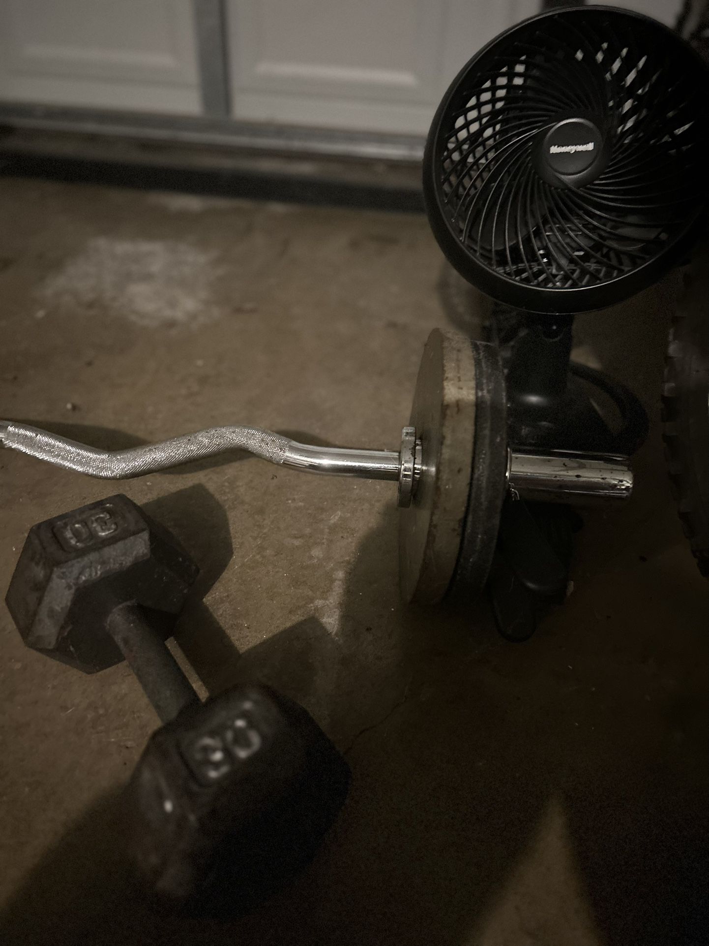 EZ Curl Bar And 60 Lbs In Small Plates
