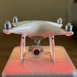 DJI Phantom 4 Pro V2 (Drone)