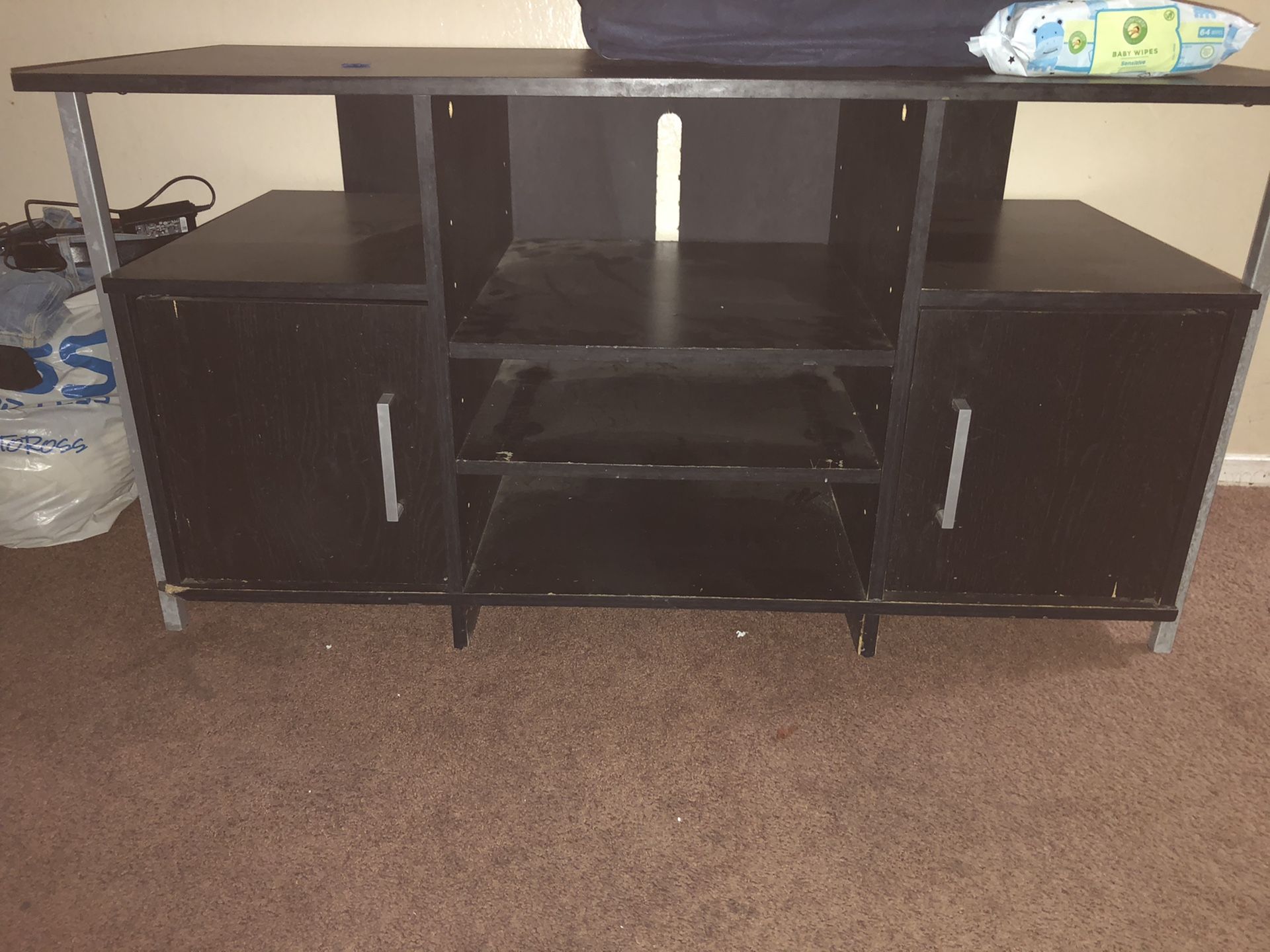 FREE. Tv stand - mueble para television