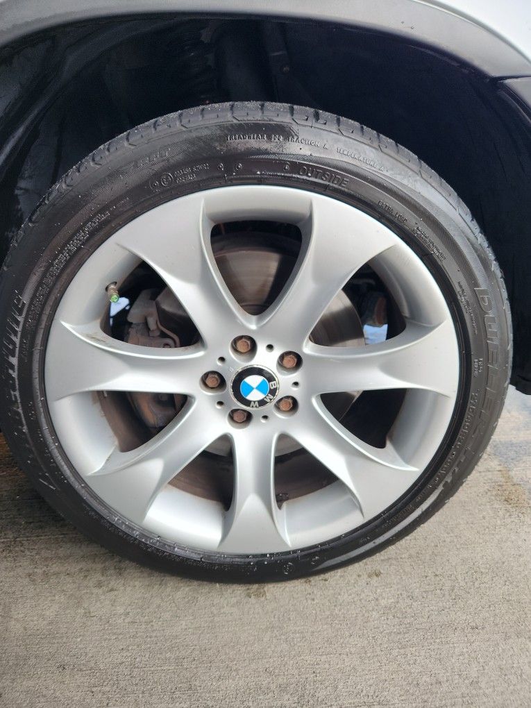 Bmw X5 E53 4.8IS OEM RIMS With Tires