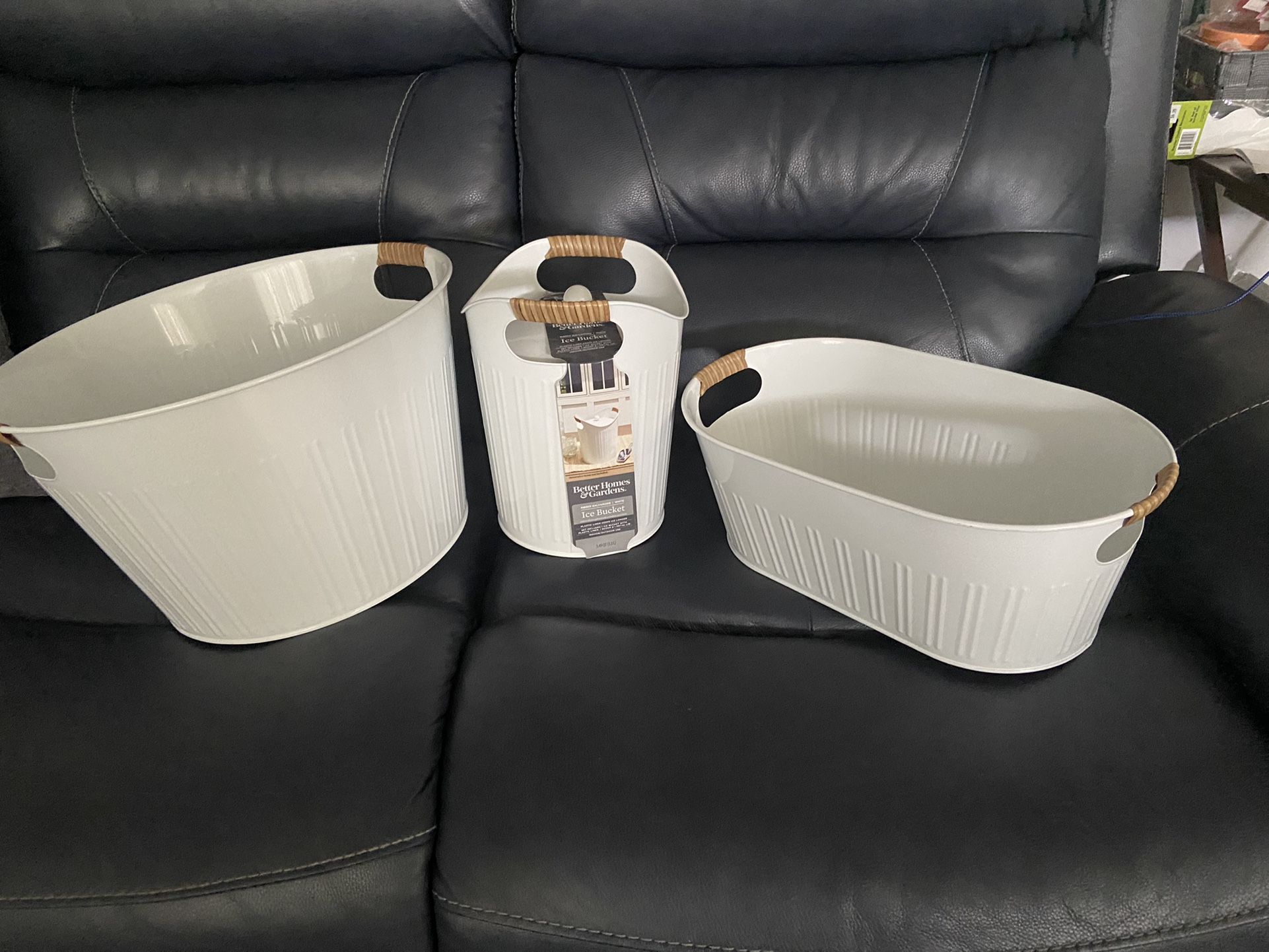 Better Homes & Gardens White Galvanized Round Tub , Small Oval Tub and Ice Bucket Set. (3 pcs)