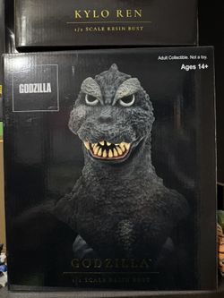 Diamond Select Legends In 3D Godzilla 1/2 Scale Resin Bust