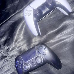 PS5 Controllers