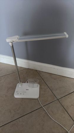Desk lamp