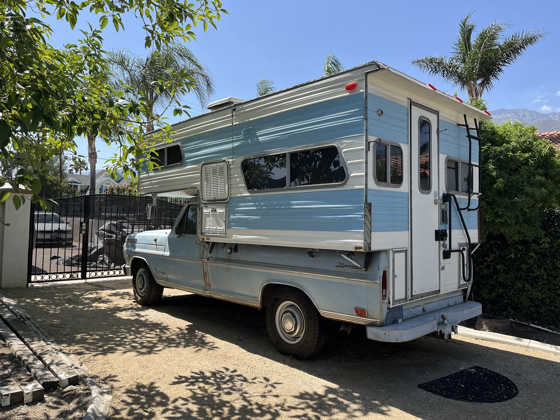 Free Lance Camper Shell