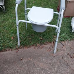 Portable Toilet 